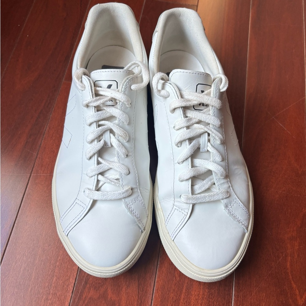 Veja Women's White and Beige Sneakers - Picture 3 of 3